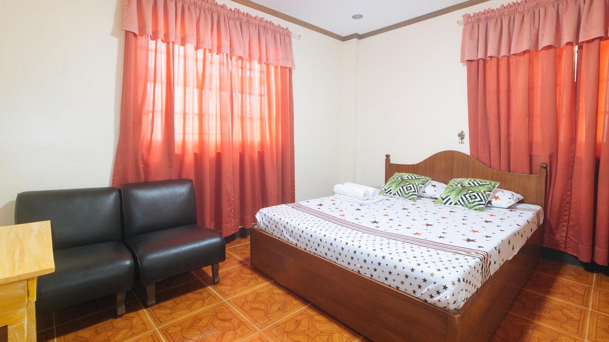 Lauriens Hotel Tagaytay Tagaytay City Exterior photo