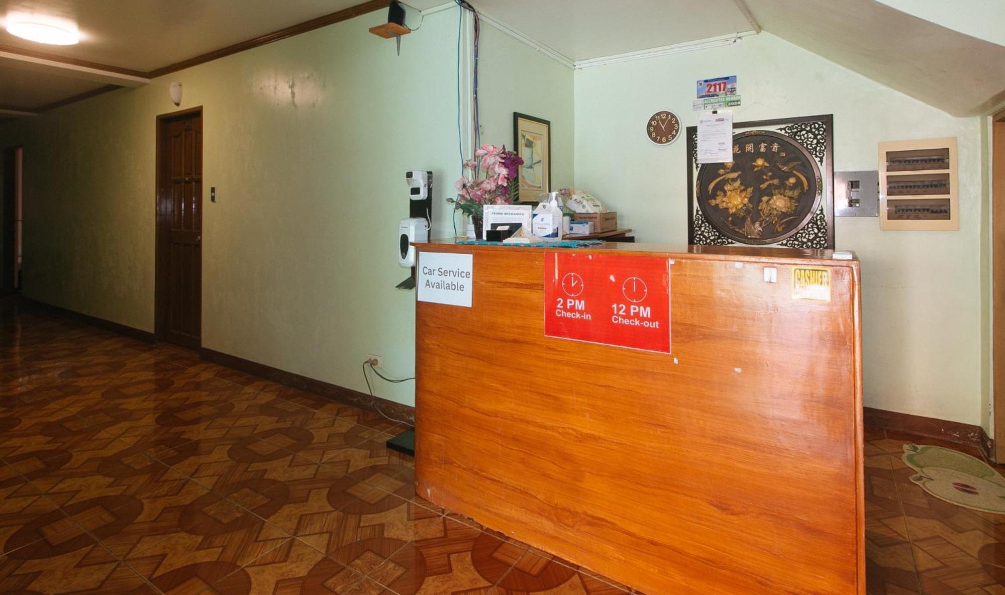 Lauriens Hotel Tagaytay Tagaytay City Exterior photo